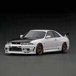 Ignition 1/18 Nissan Skyline Gt-r Bcnr33,White With Carbon Bonnet