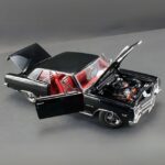 Acme Diecast 1/18 1965 chevrolet malibu z16, black with red interior - Image 2