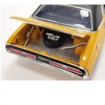 Acme Diecast 1971 dodge challenger r/t hemi, sc:1/18butterscotch - Image 4