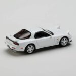 Hobby Japan 1/64 mazda rx-7 fd3s type rs with engine display model, pure white - Image 2