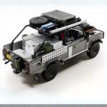 Kyosho 1/18 Land Rover DEFENDER - LARA CROFT Tomb Raider Movie Edition - Image 2