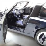 Norev 1/18 1991 porsche 911 carrera 4 targa, dark blue - Image 4