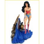 WONDER WOMAN MINI STATUEDC DIRECT