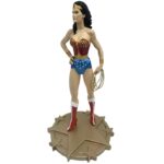 DC Lynda Carter  Wonder Woman Statue DC Direct 2007 #1328/2500! - Image 2