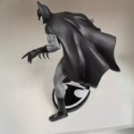 Batman: Black and White Resin Statue by Jim Aparo DC limited edition of /3300 NIB - Image 3