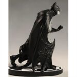 DC Direct Batman Black And White Ethan Van Sciver Statue limited edition of 3000 pcs - Image 4