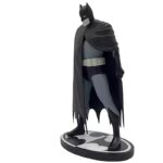 Batman: Black and White Statue - Batman Year One by D.Mazzucchelli - 5000 Pcs Limited Edition - Image 3