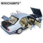 Minichamps 1/18 1988 bmw 535i e34, light blue metallic - Image 2