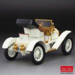 SunStar 1/18 1908 buick model 10, white/gold - Image 2