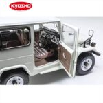 Kyosho 1:18 Toyota Land Cruiser 40 Van BJ42V 1980 White - Image 3
