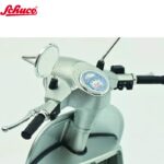 Schuco 1/10 vespa px 125 with luggage carrier 70 years, metallic silver - Image 3