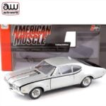 Auto World 1/18 1968 oldsmobile hurst olds 2-doors post mcacn, peruvian silver