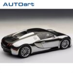 AUTOART 1/18 bugatti veyron 16.4 pur sang edition, chrome/black - Image 2