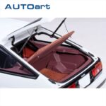 AUTOART 1/18 toyota sprinter trueno ae86 “project d”, white/black - Image 5