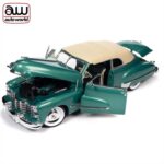 Auto World 1/18 1947 cadillac series 62 cabriolet, ardsley green metallic - Image 2