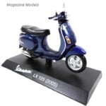 Magazine Models 1/18 2005 vespa lx 125, blue