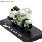 Magazine Models 1/18 1950 vespa 125 circuito, green