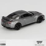 Mini GT  1/64 NISSAN GTR R35 CRS VERSION DARK METAL GRAY 2013 - Image 2