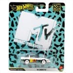 Mattel Hot Wheels Premium Cars: Pop Culture MTV 1984 Corvette JHW93