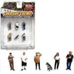 American Diorama 1/64 figure set - curbside crowd